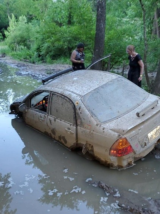 Illustration for article titled The Gambler 500 β More Than Just Silly Vehicles Offroad